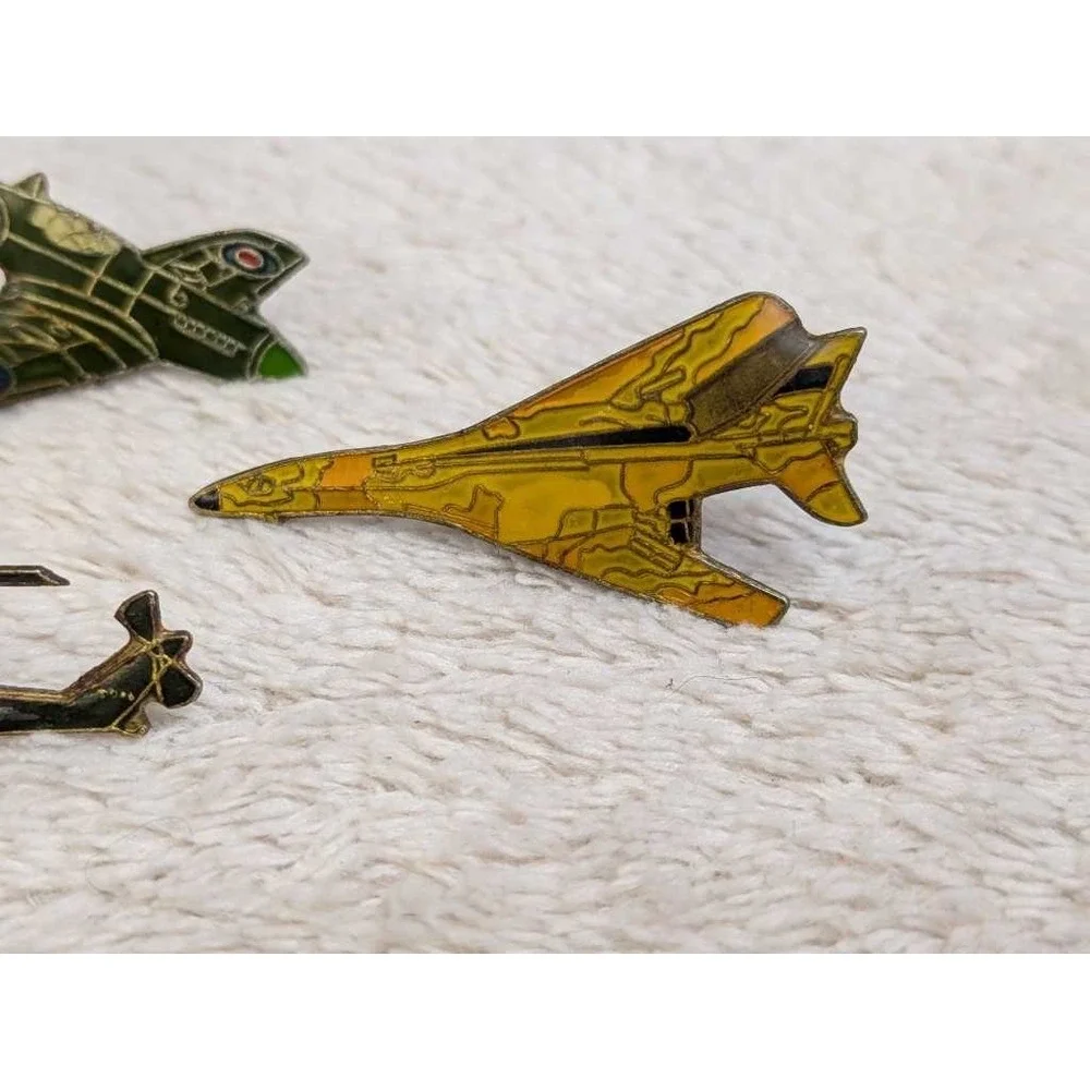 Lot‎ of 6 Vintage Aircraft Pins - Fighter Jet Helicopter Biplane Military